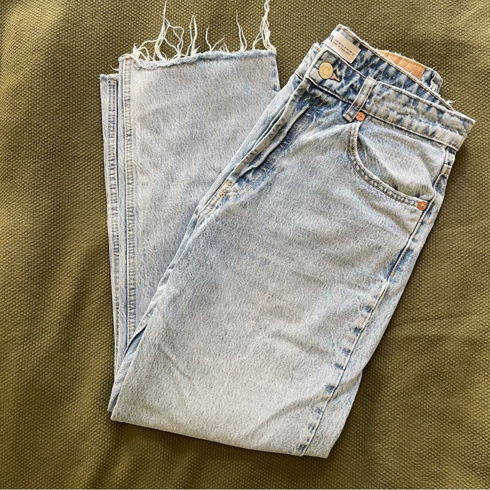 Zara Hi-rise Jeans